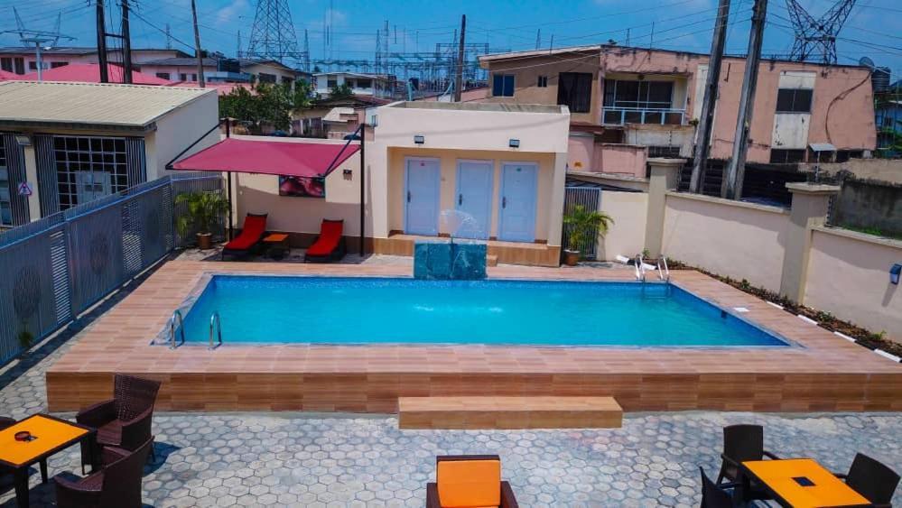 Fawzy Hotel Ibadan Exterior foto