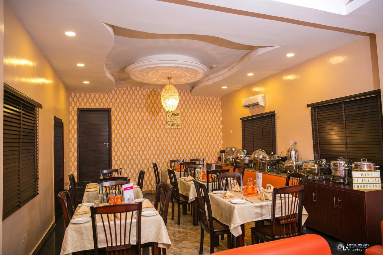 Fawzy Hotel Ibadan Exterior foto